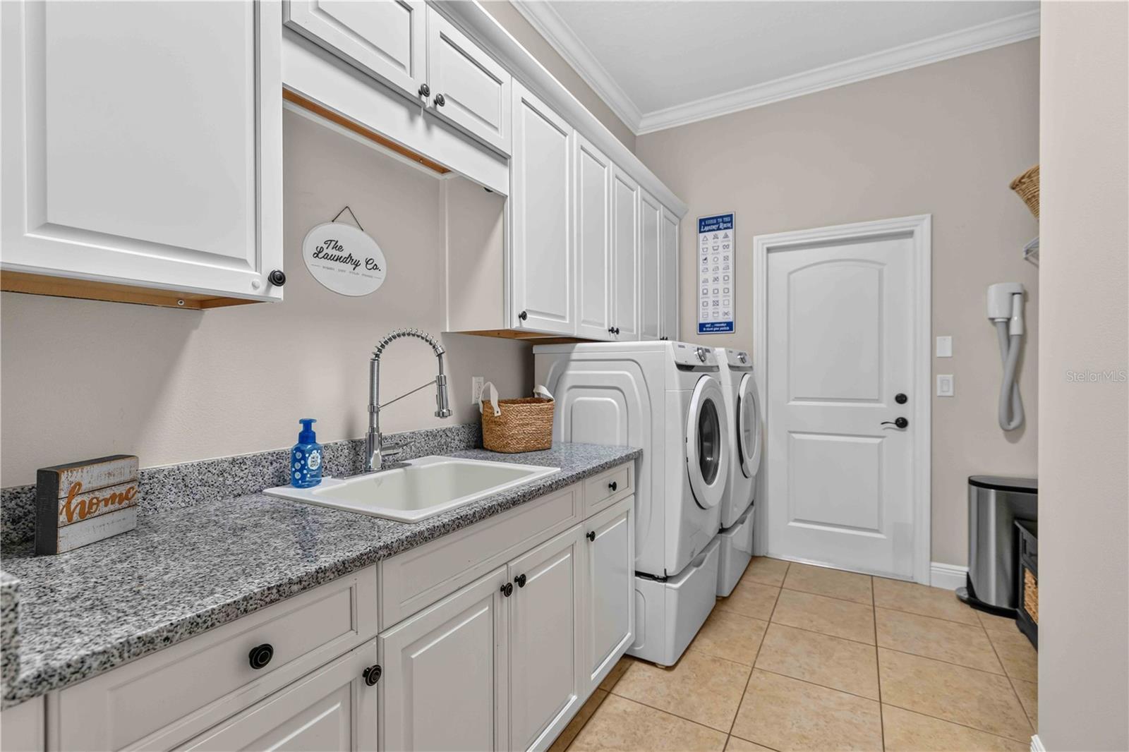 15415 Mulholland Rd Property Photo 19