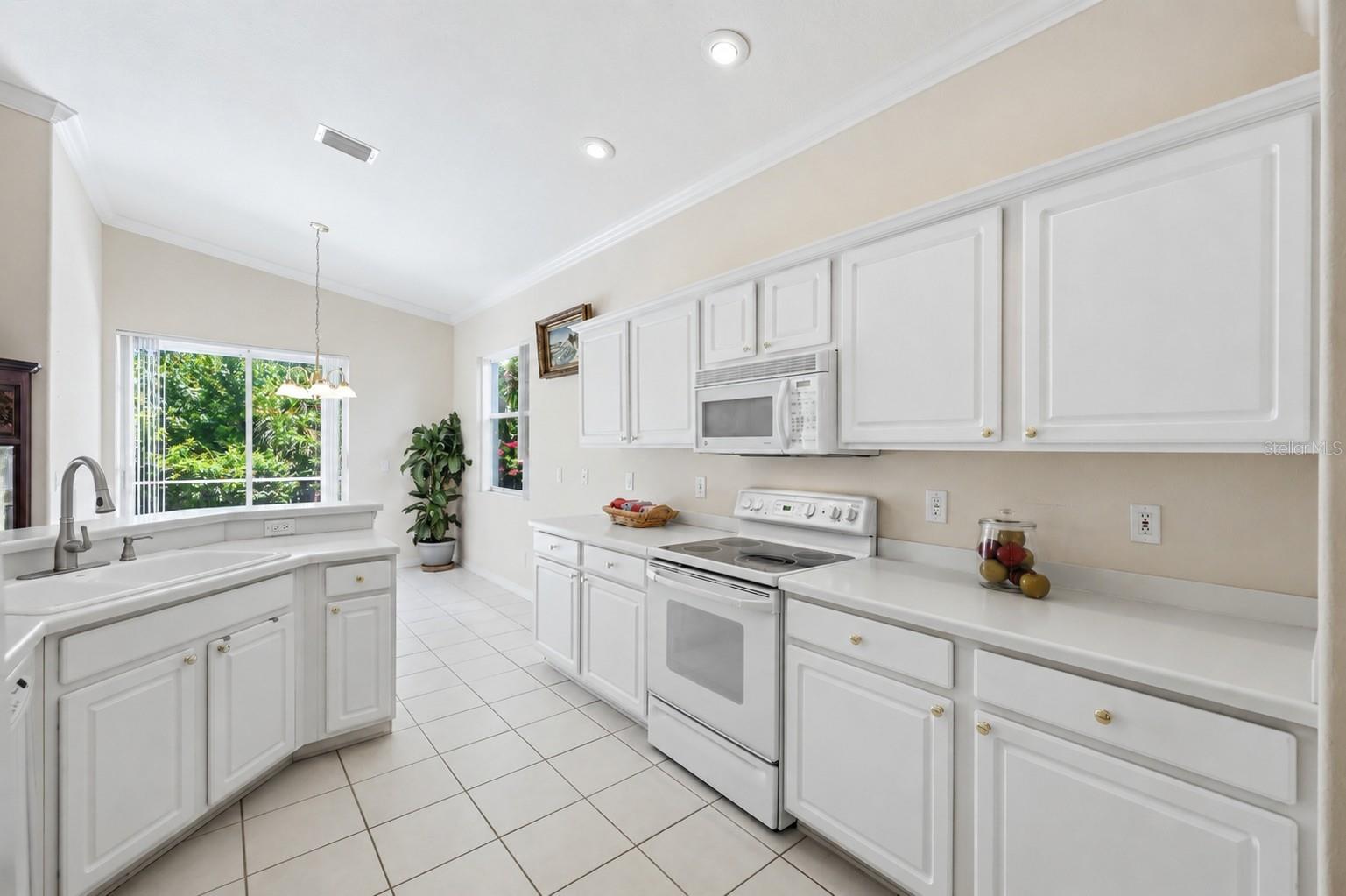 8492 Idlewood Ct Property Photo 16