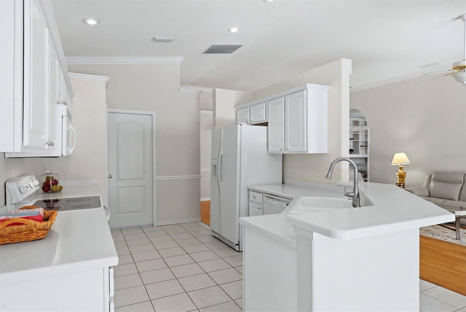 8492 Idlewood Ct Property Photo 17