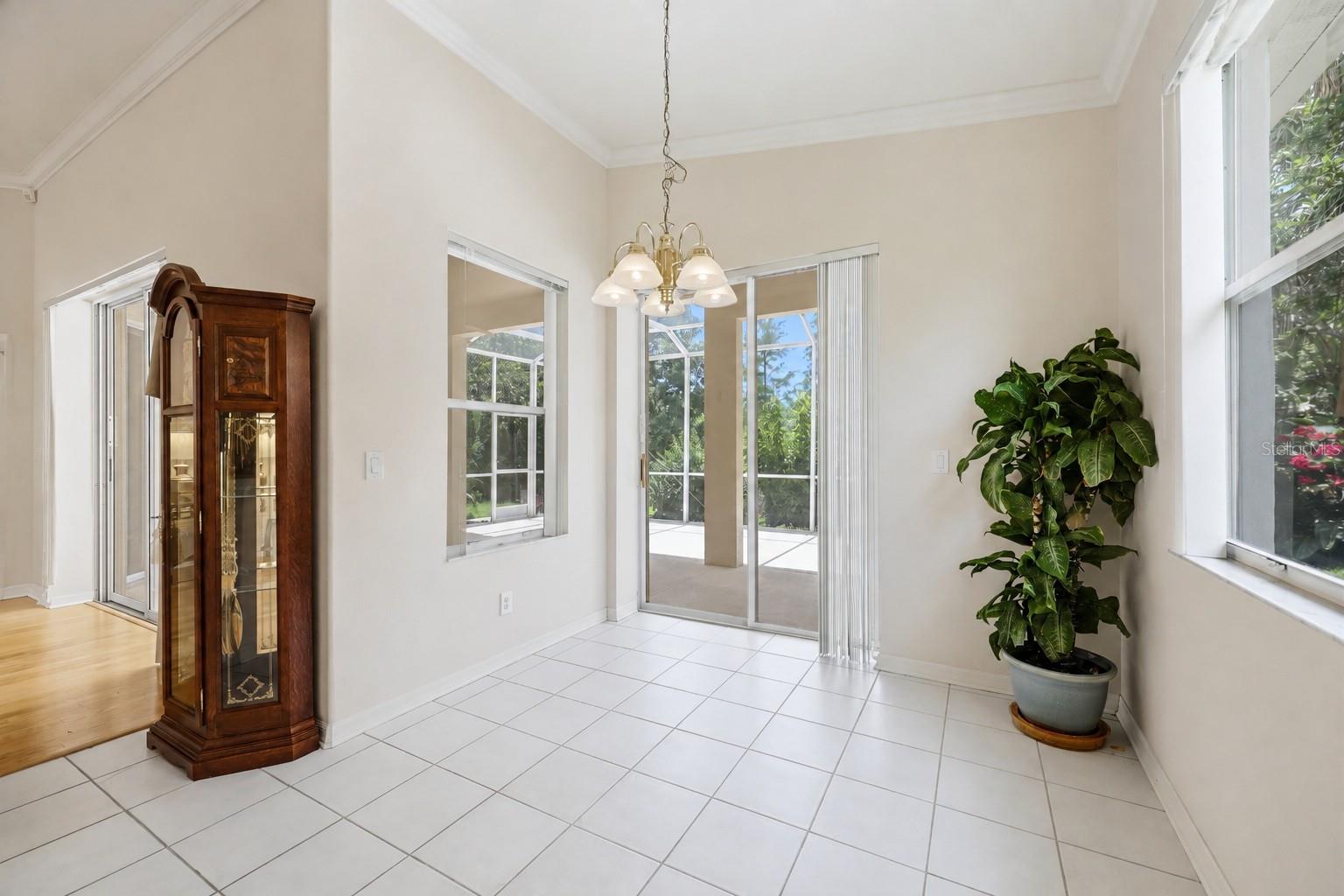 8492 Idlewood Ct Property Photo 23