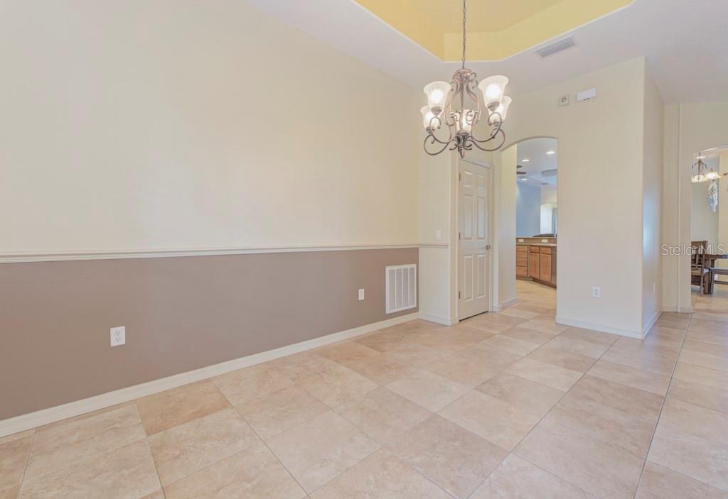 6930 69th St E Property Photo 9