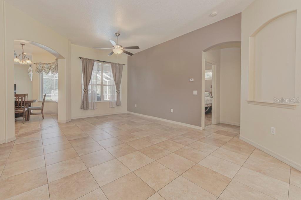 6930 69th St E Property Photo 10