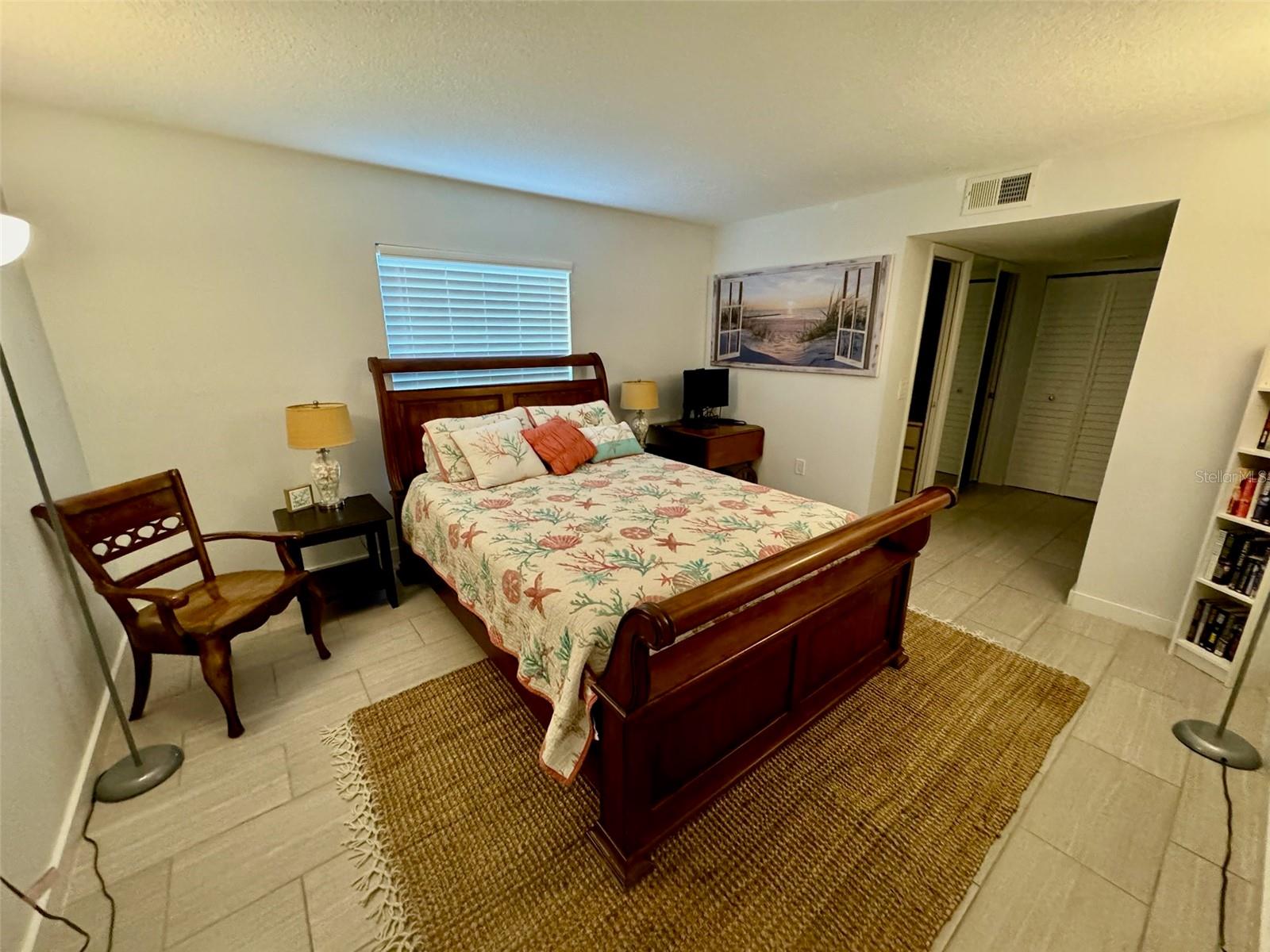 6301 Manatee Ave W Property Photo 14