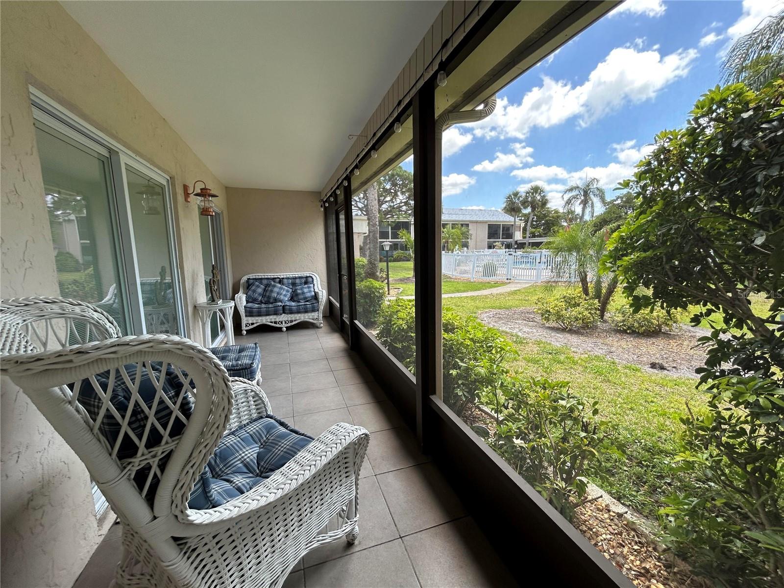 6301 Manatee Ave W Property Photo 22
