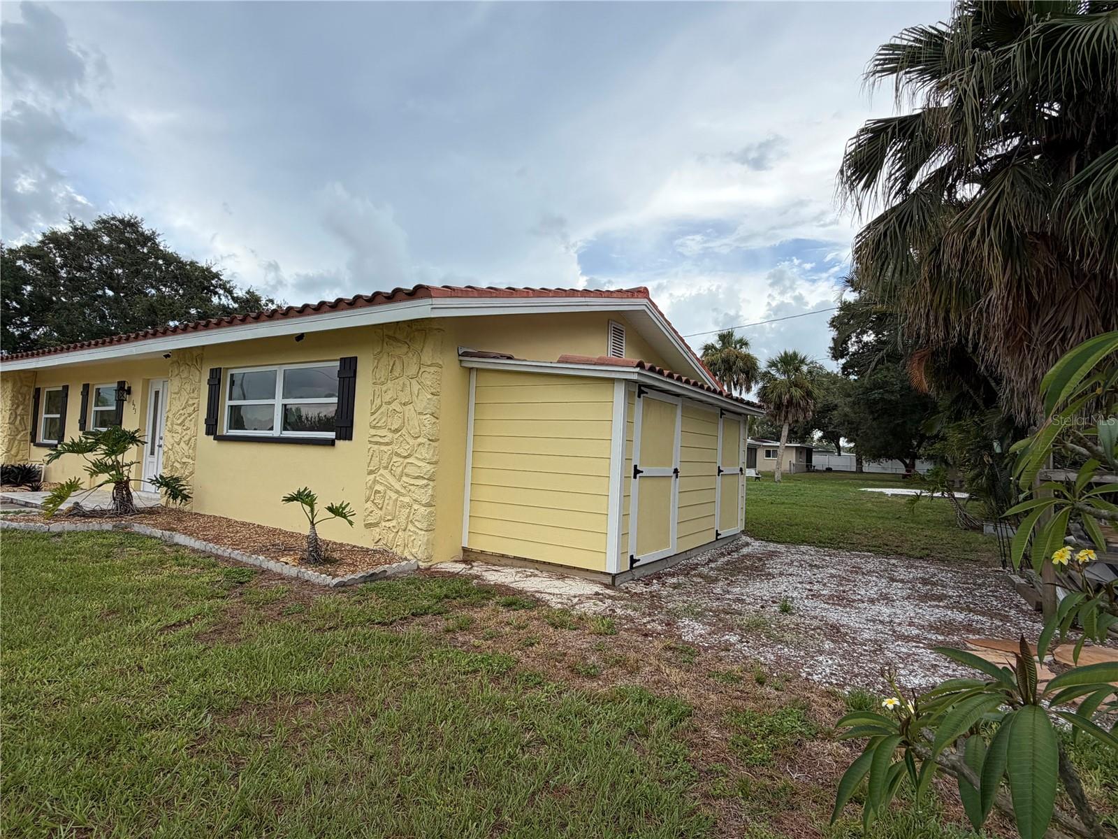 623 Palm Blvd Property Photo 7