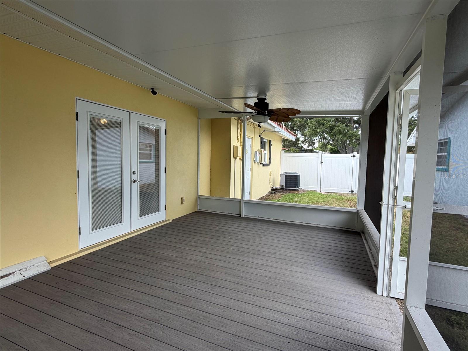 623 Palm Blvd Property Photo 9