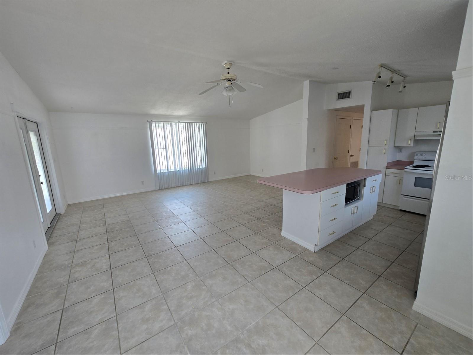 2804 Avenue C Property Photo 2