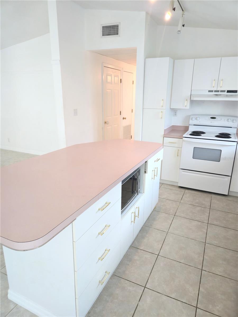 2804 Avenue C Property Photo 5