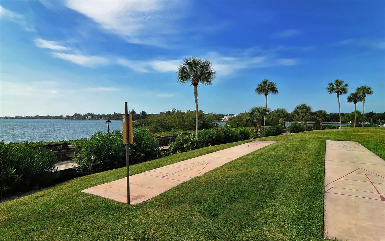 1646 Stickney Point Rd #101 Property Photo 65