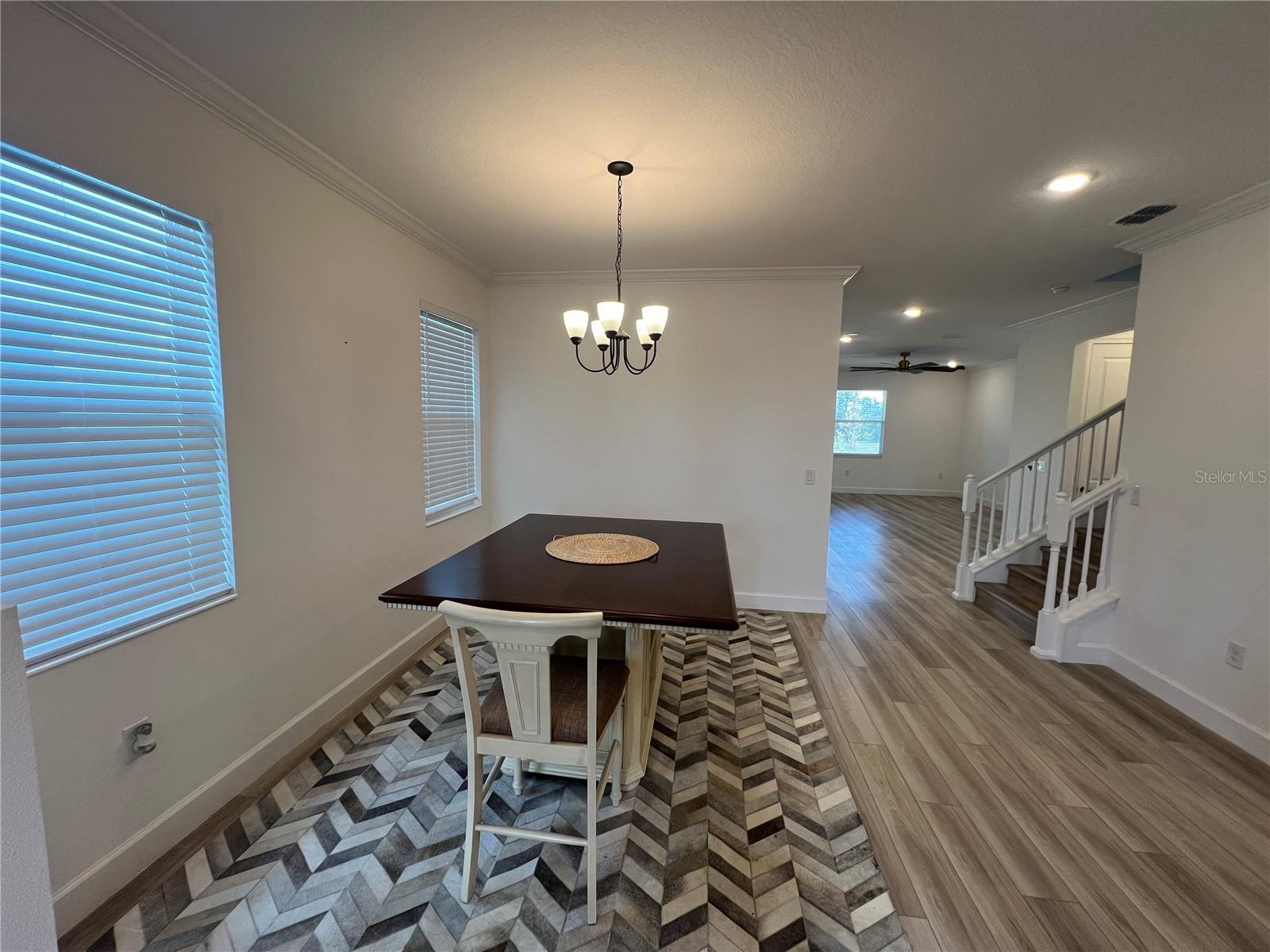 931 Signet Dr Property Photo 4