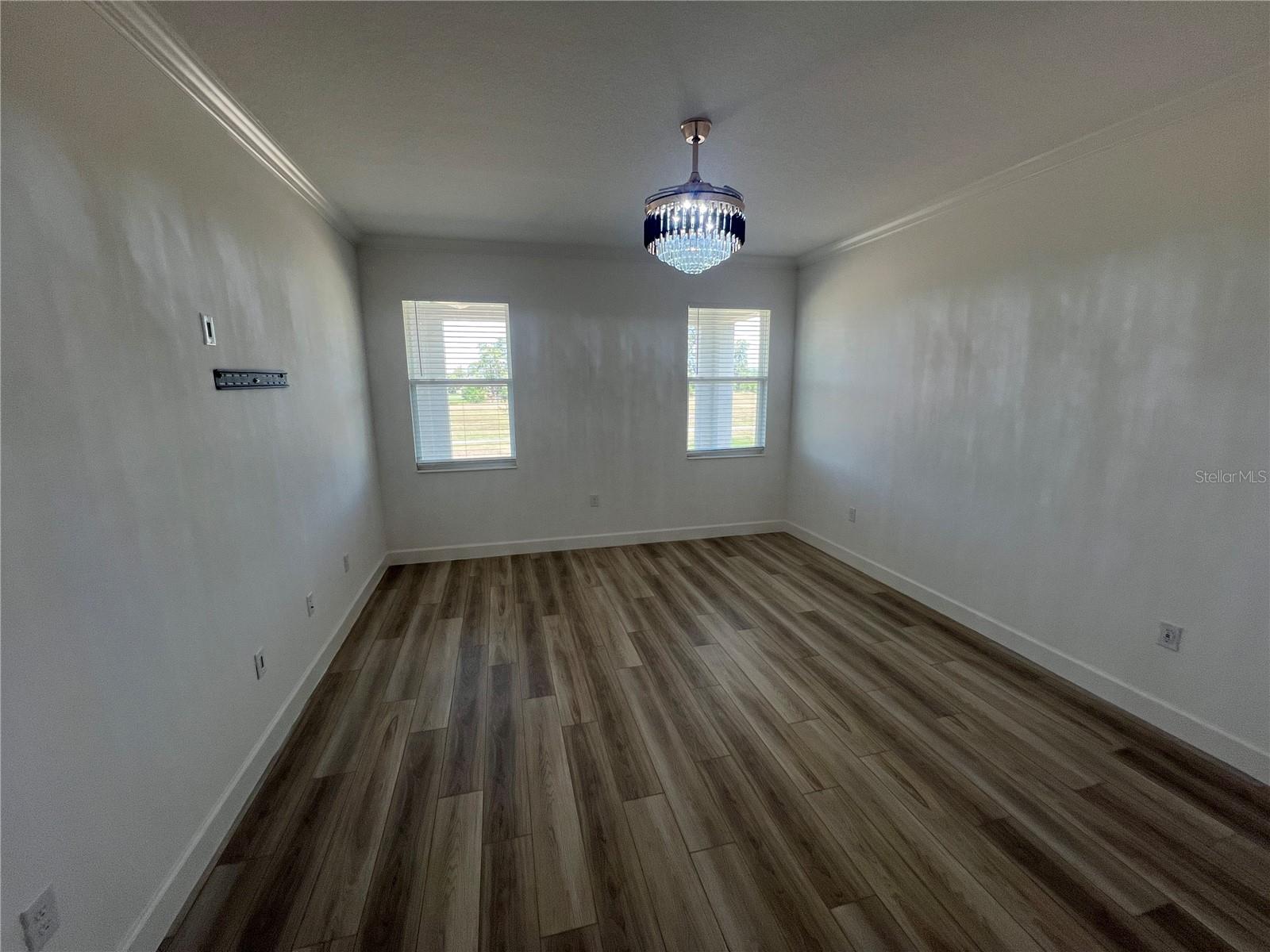 931 Signet Dr Property Photo 7