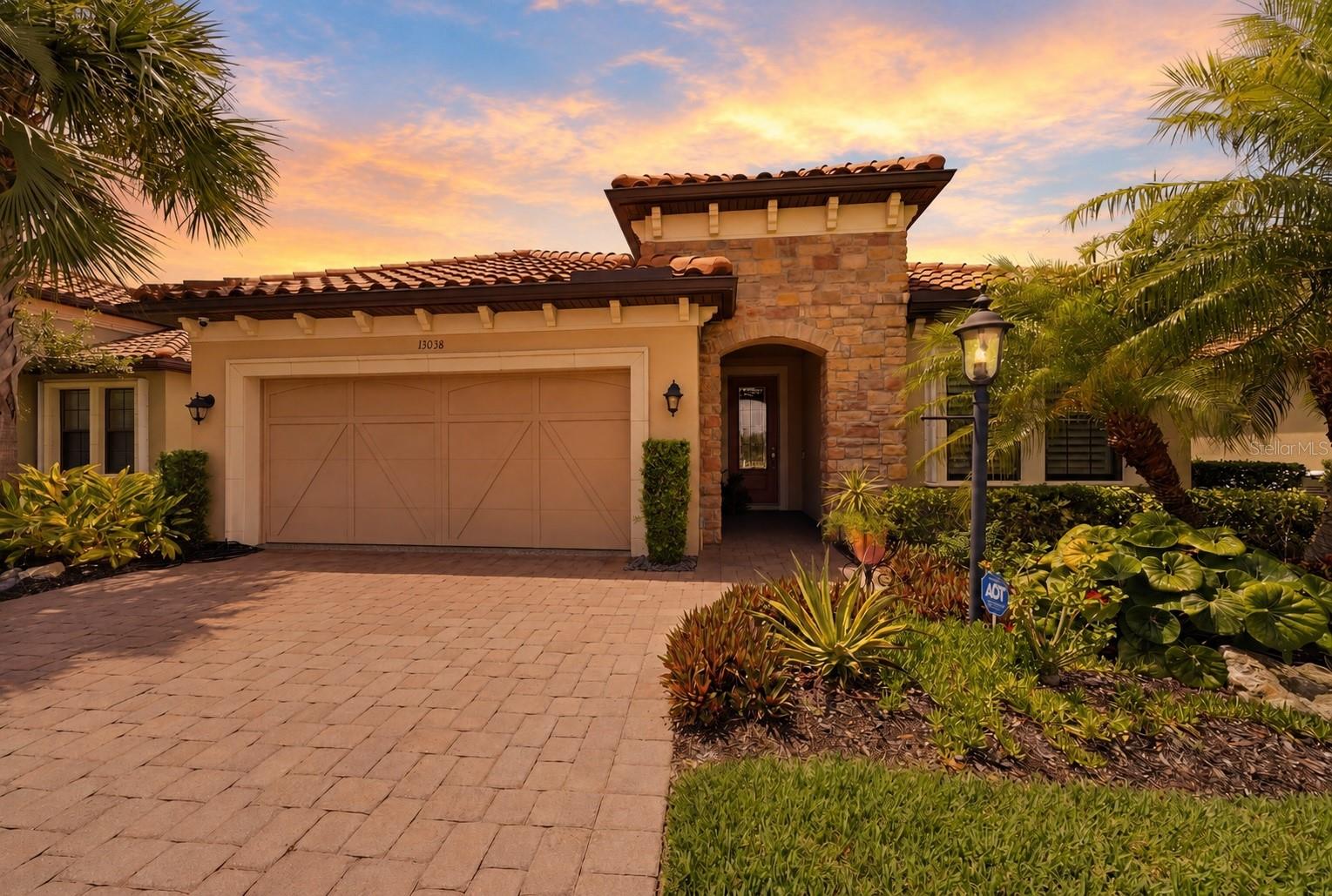 13038 PRIMA DR Property Photo 1