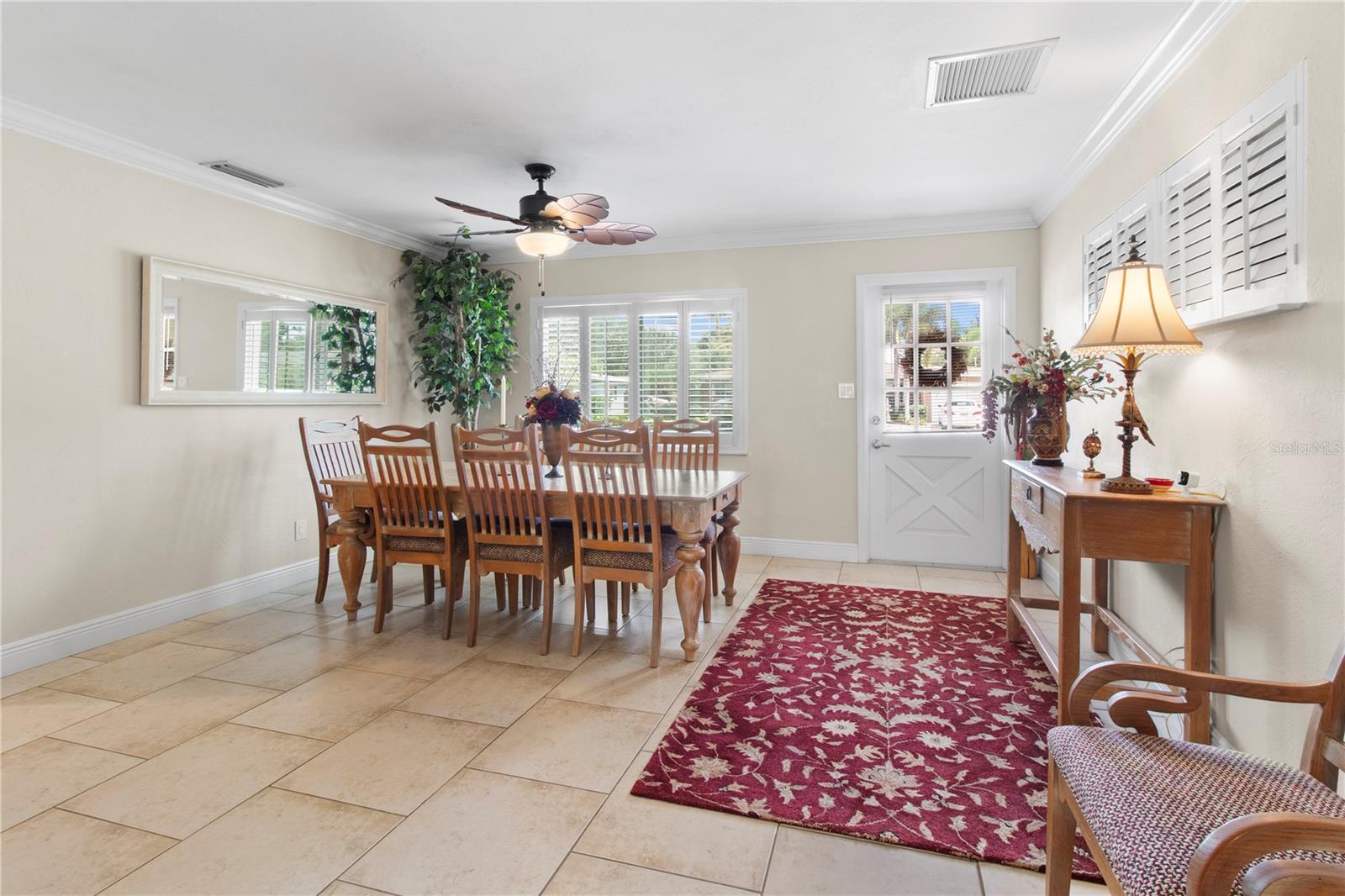 3326 Bougainvillea St Property Photo 4
