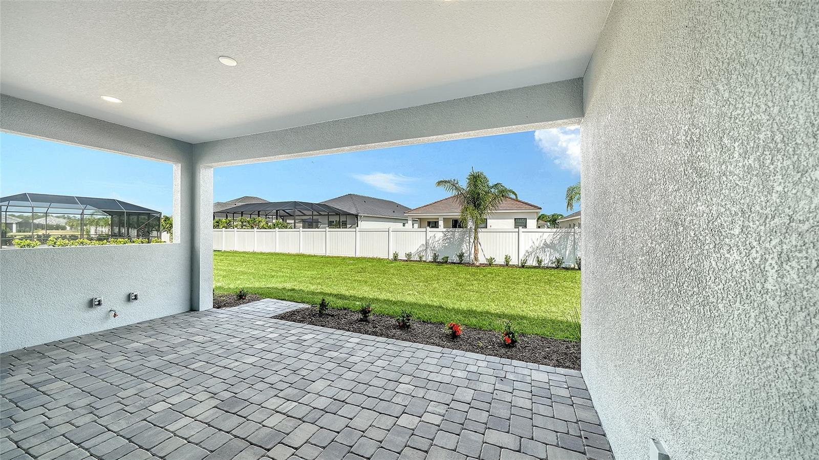 8079 Anthirium Loop Property Photo 9