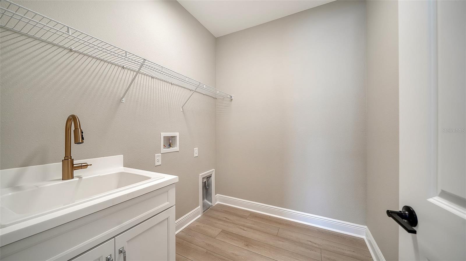 8079 Anthirium Loop Property Photo 39