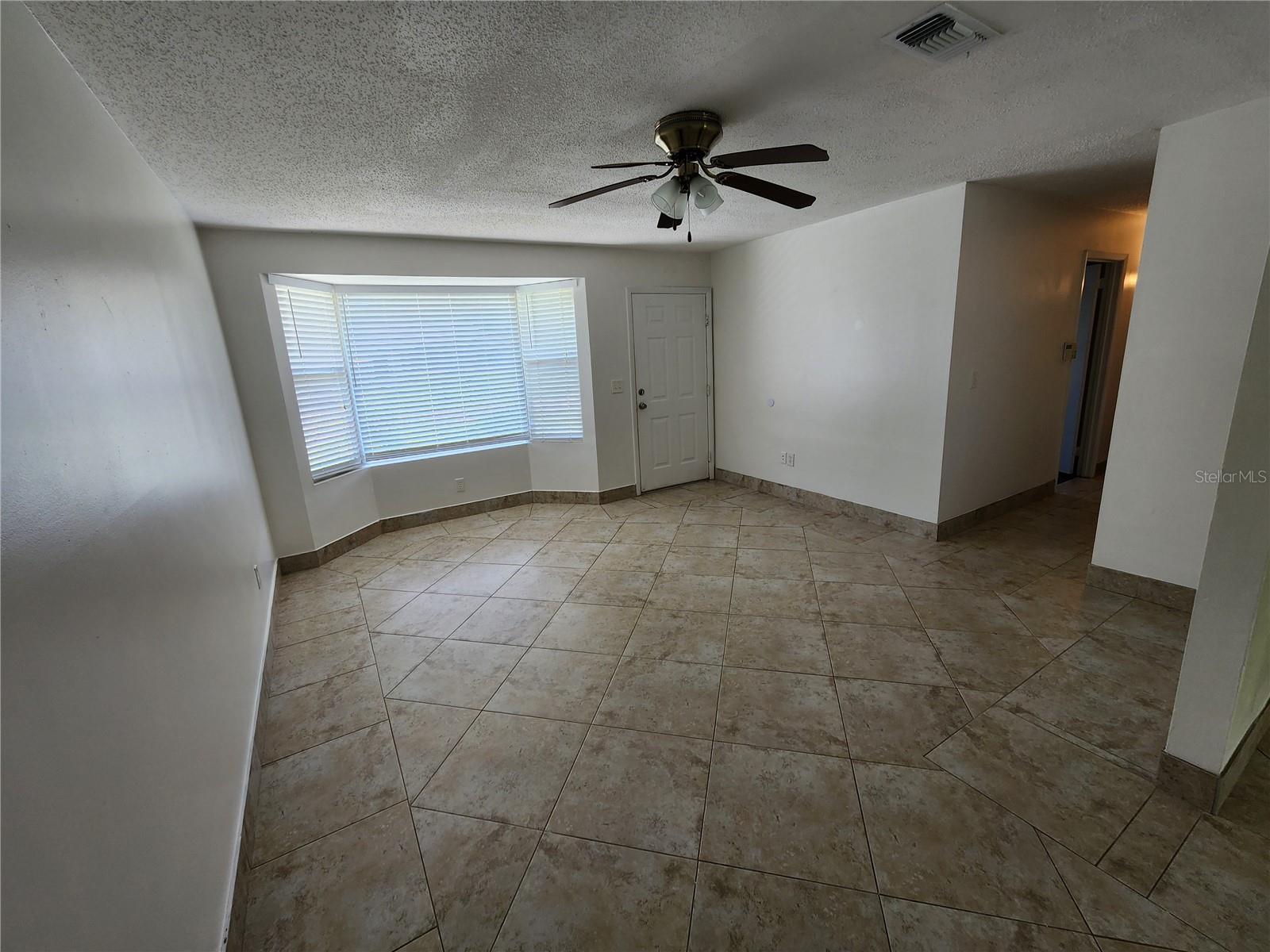 1225 Armsdale Ave Property Photo 5