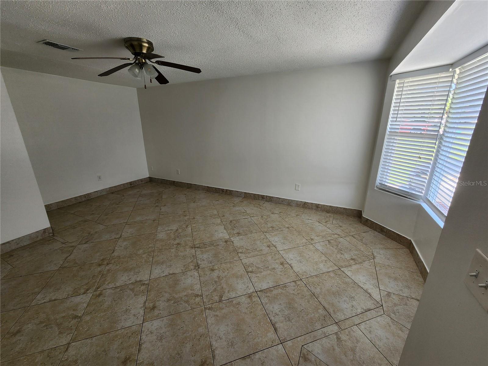 1225 Armsdale Ave Property Photo 7