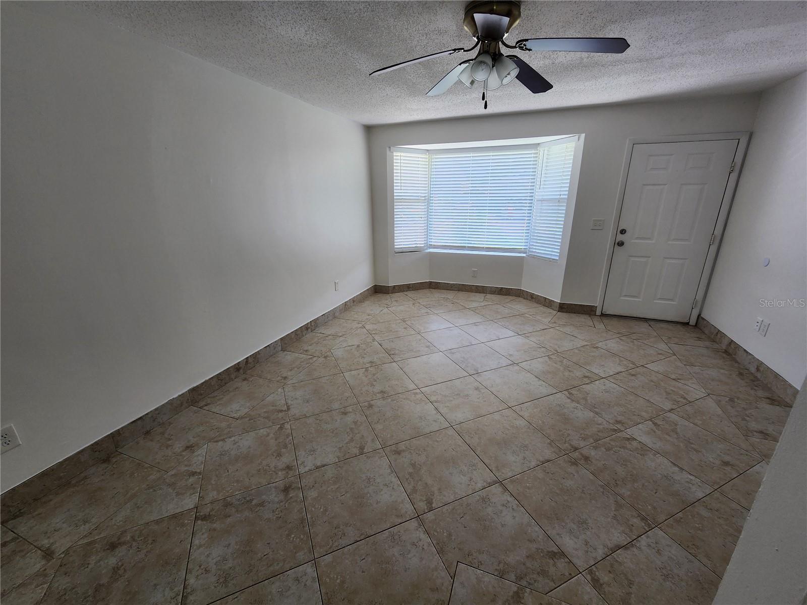 1225 Armsdale Ave Property Photo 8