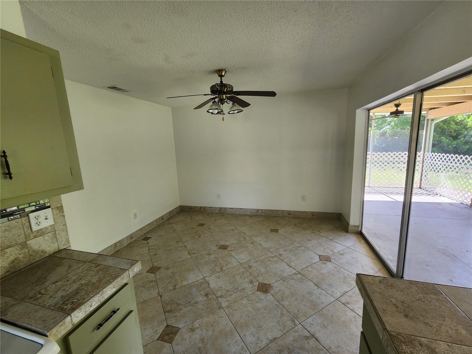 1225 Armsdale Ave Property Photo 13