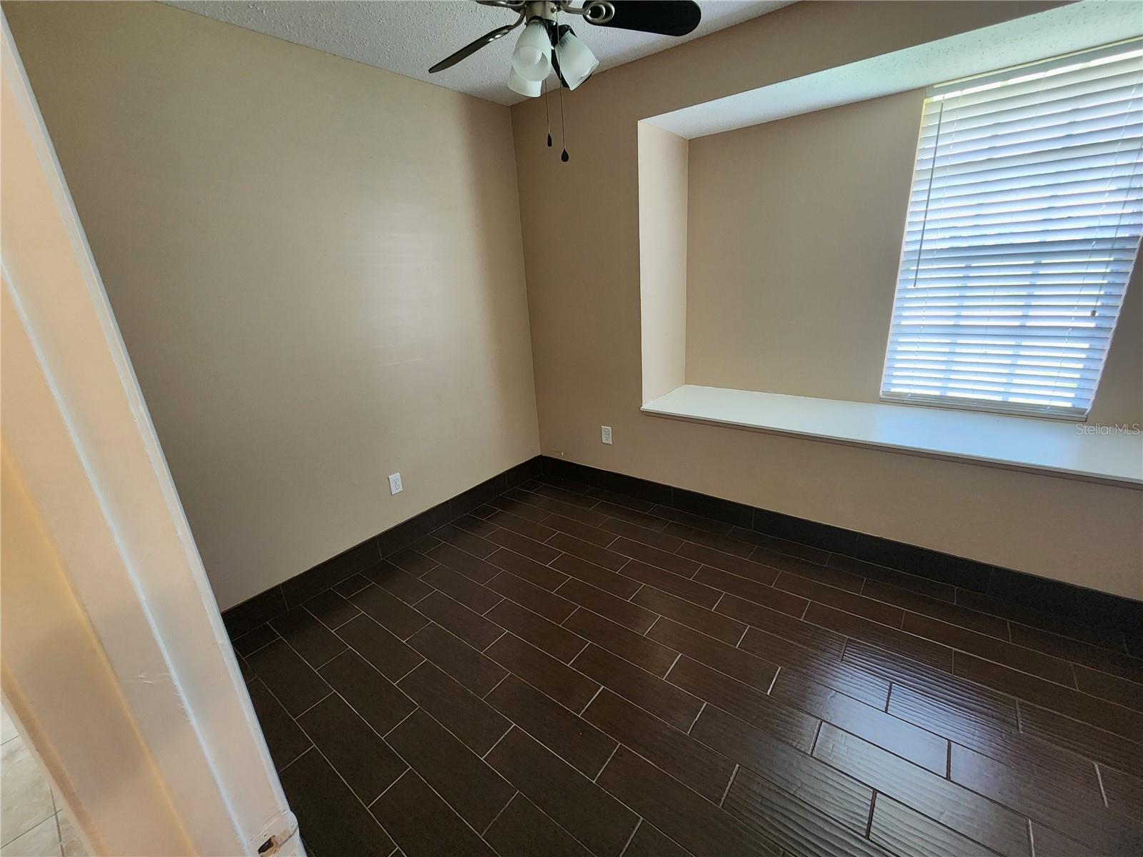 1225 Armsdale Ave Property Photo 21