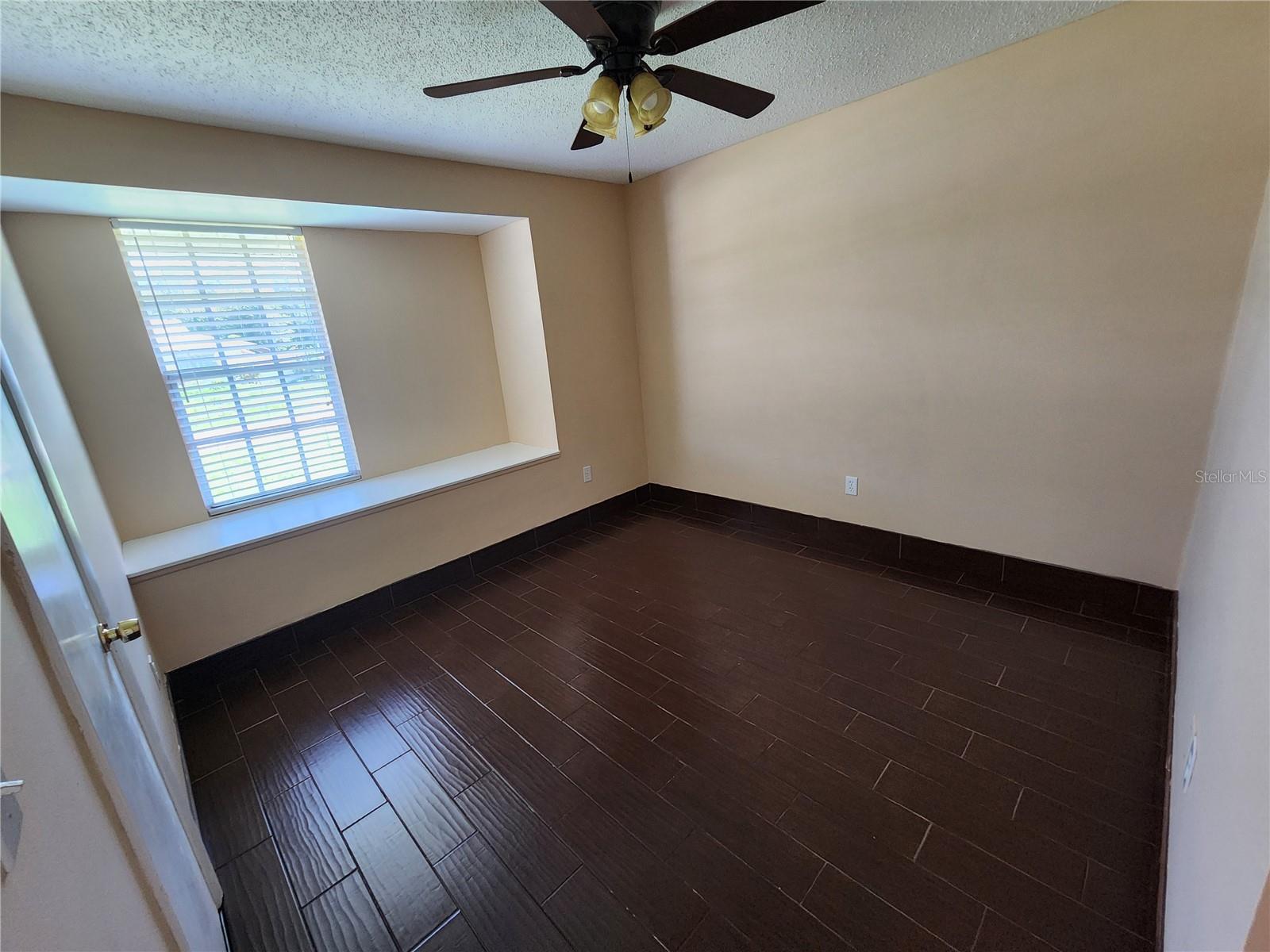 1225 Armsdale Ave Property Photo 27