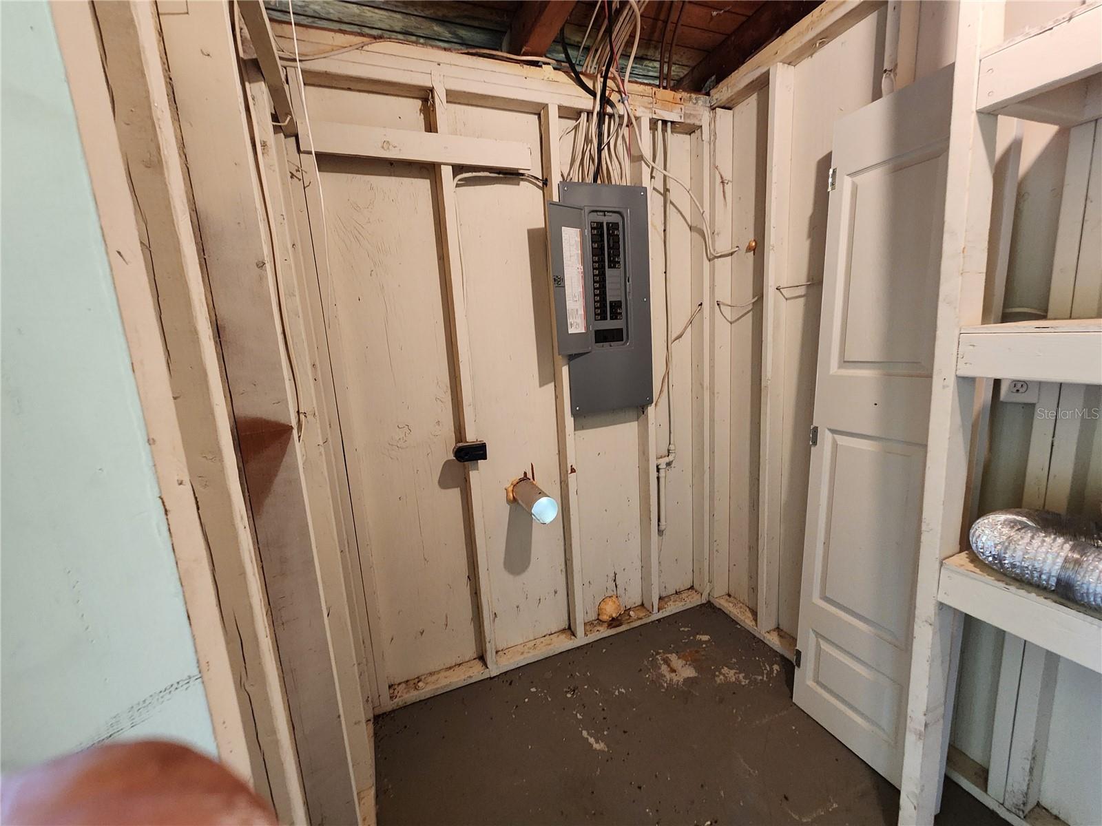 1225 Armsdale Ave Property Photo 36