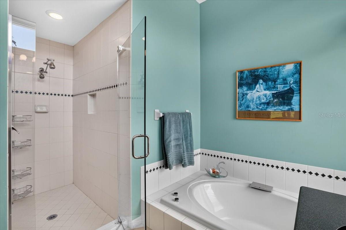 7128 Drewrys Blf Property Photo 28