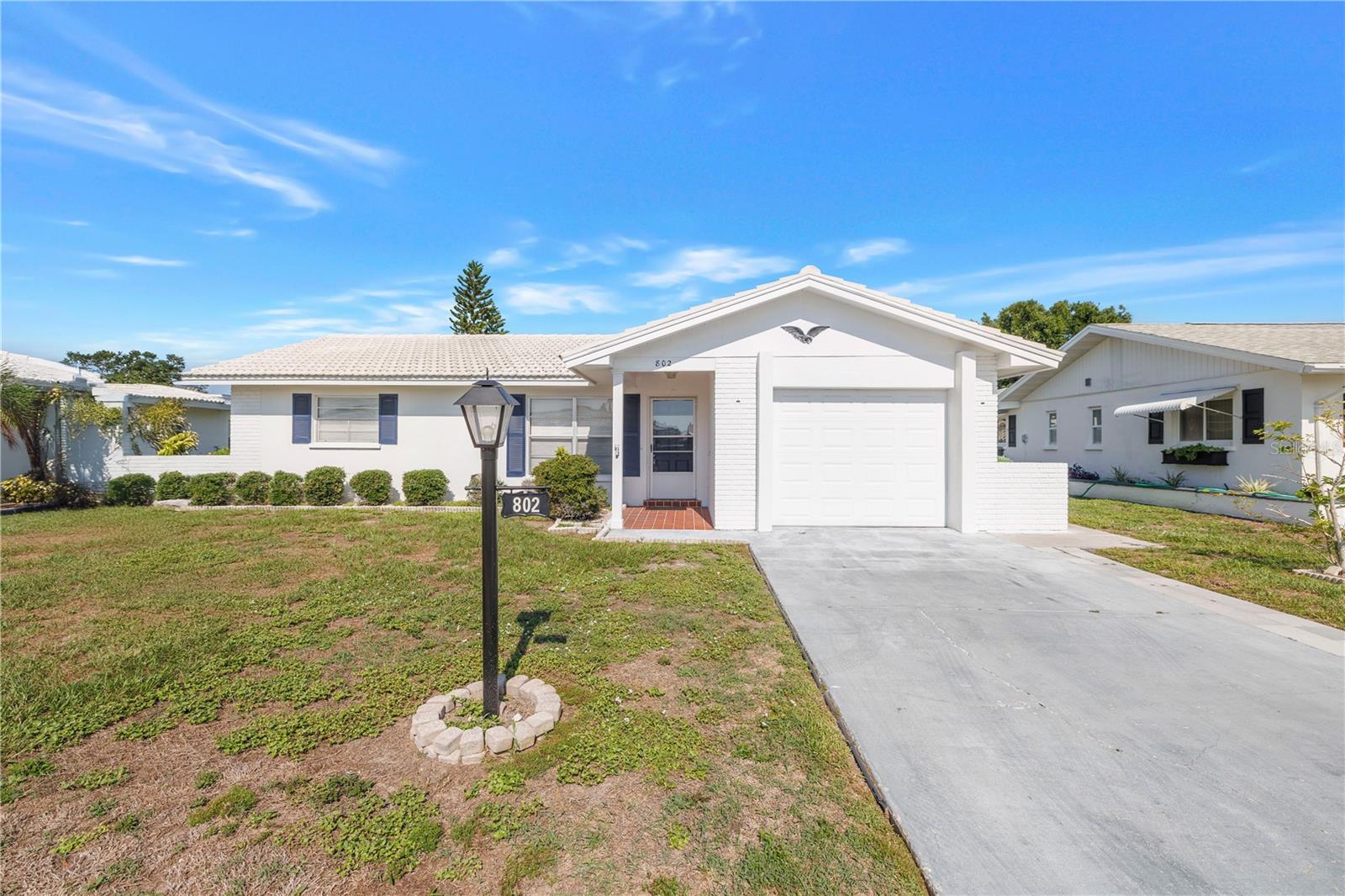 802 BUTTONWOOD DR Property Photo 1