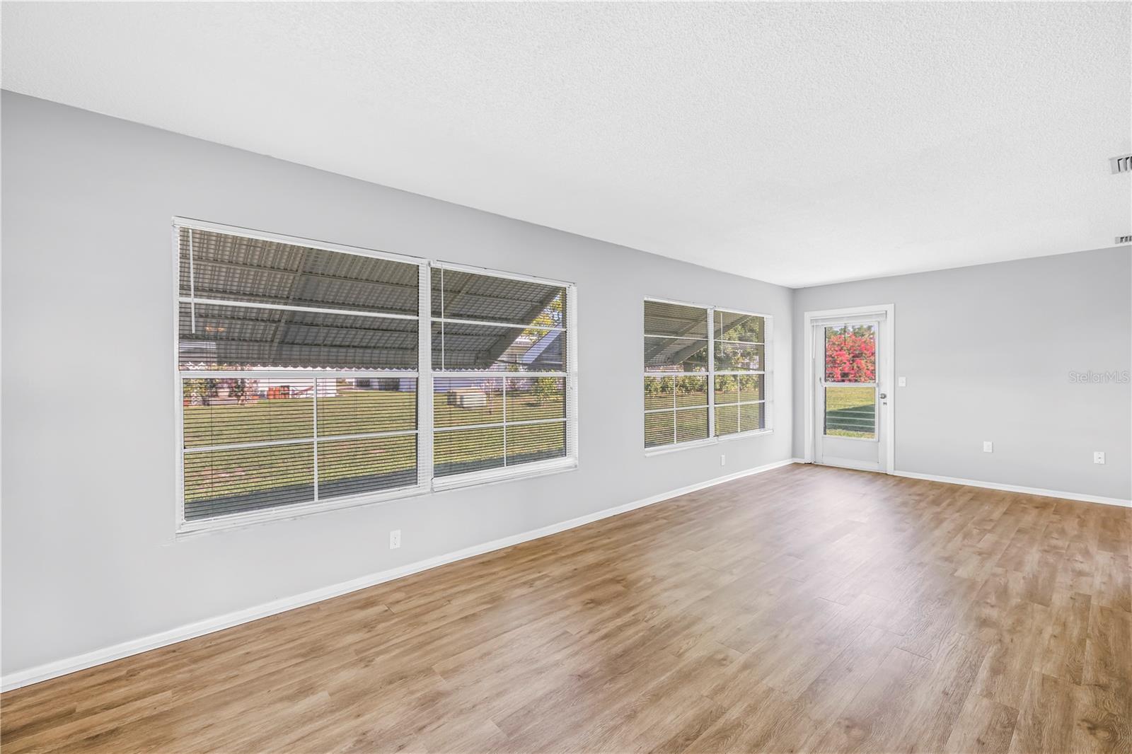 802 Buttonwood Dr Property Photo 18