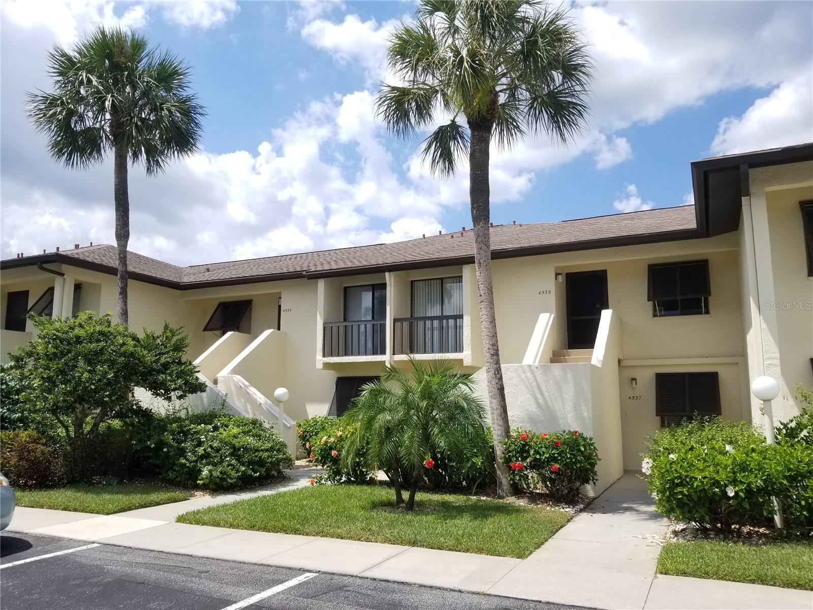 4535 LONGWATER CHASE #18 Property Photo 1