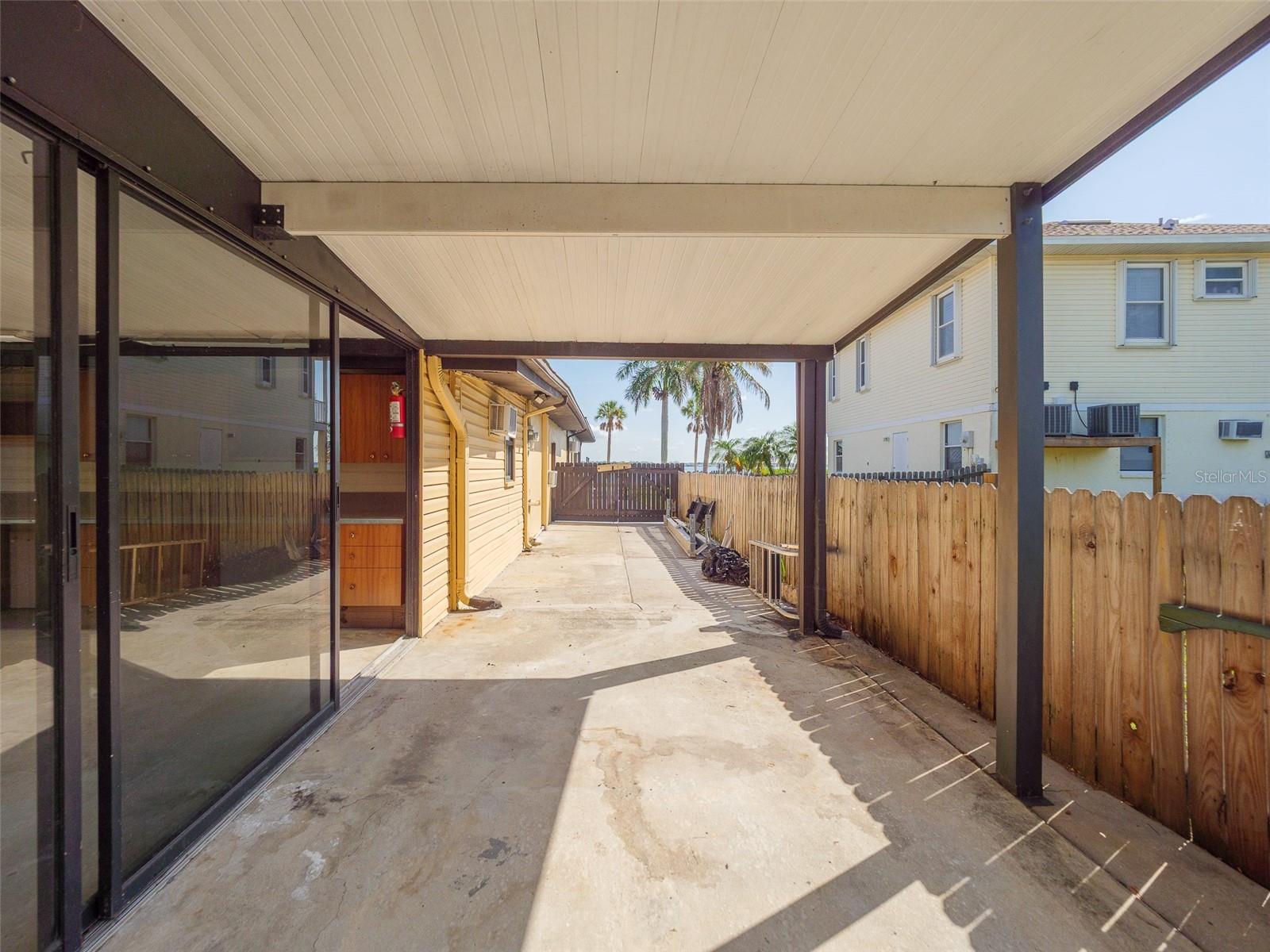 2410 Riverside Dr E Property Photo 46