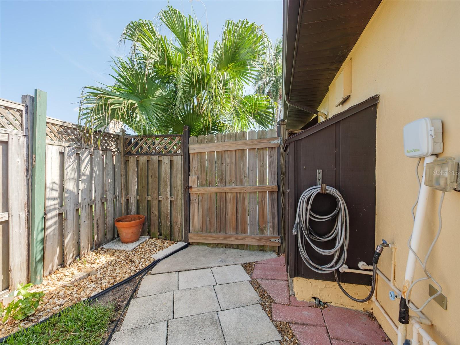 2410 Riverside Dr E Property Photo 52