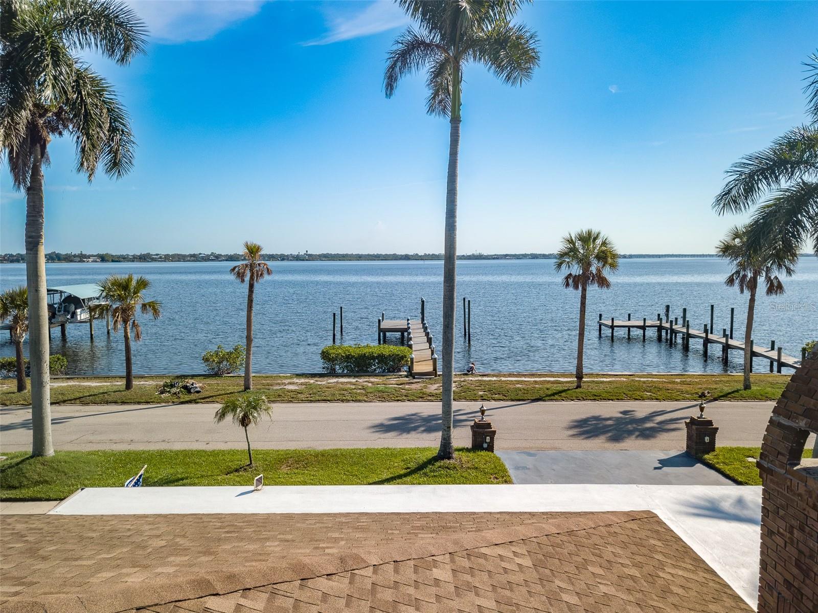 2410 Riverside Dr E Property Photo 65