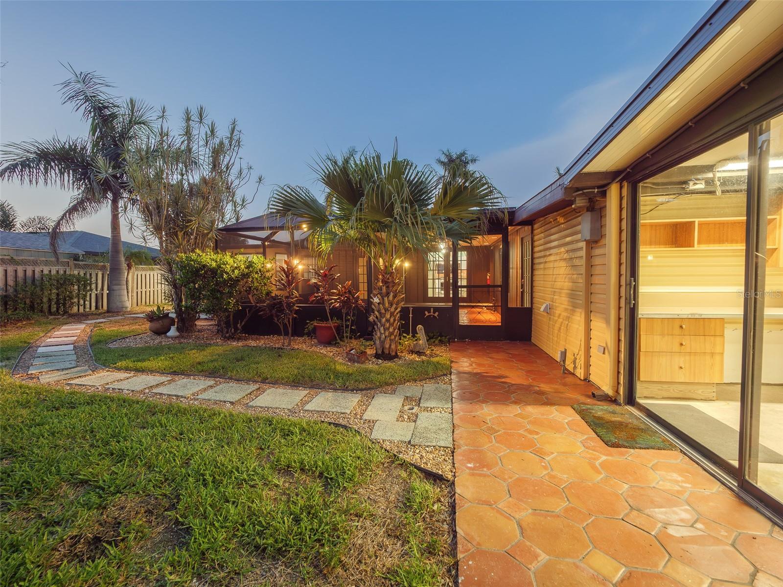 2410 Riverside Dr E Property Photo 80