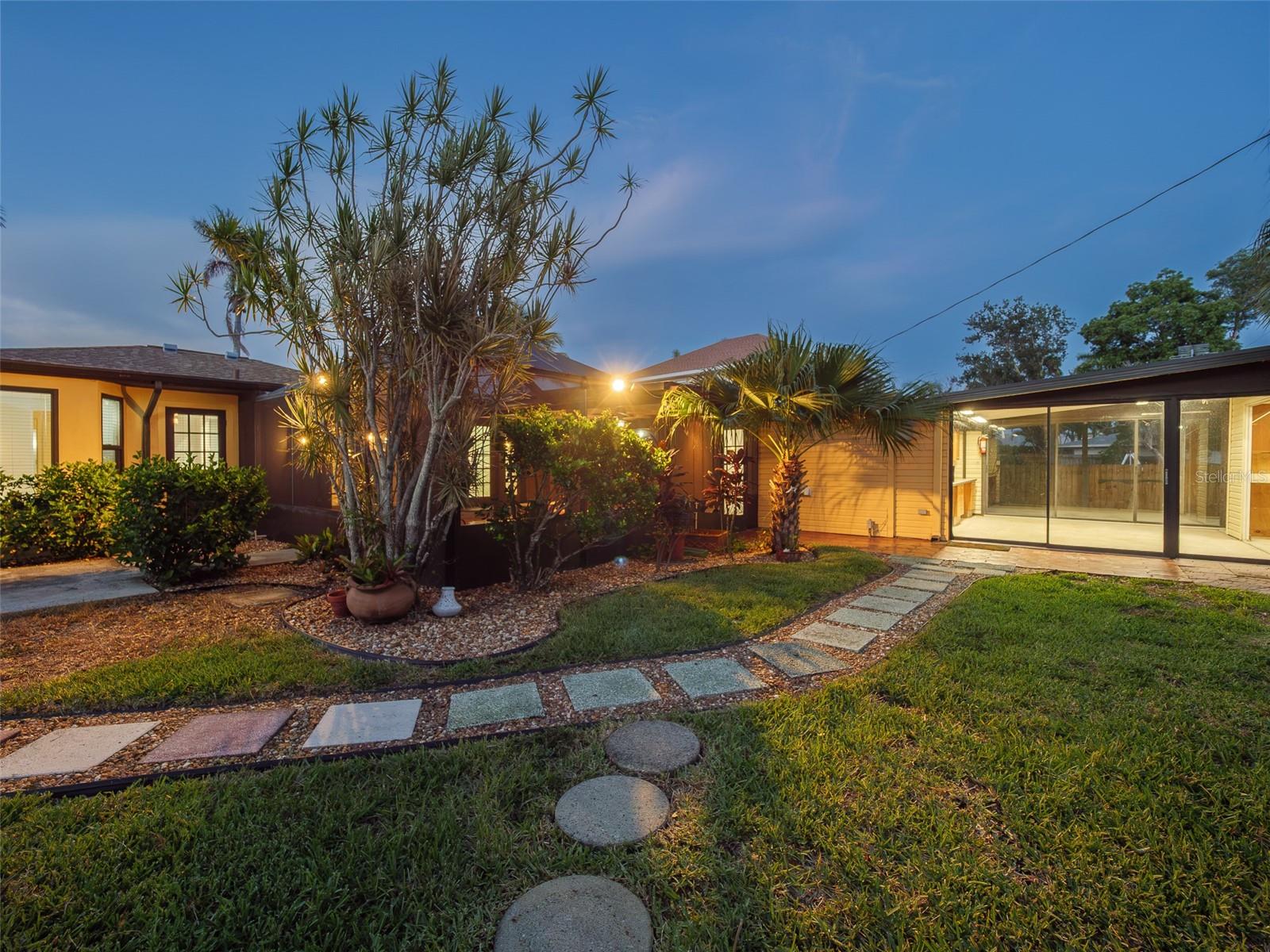 2410 Riverside Dr E Property Photo 82