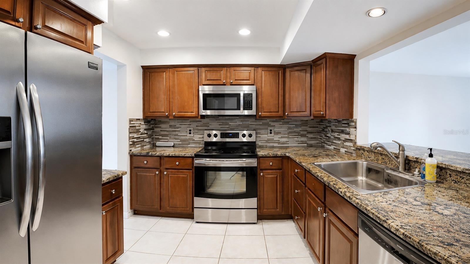 947 Sunridge Way #a3 Property Photo 7
