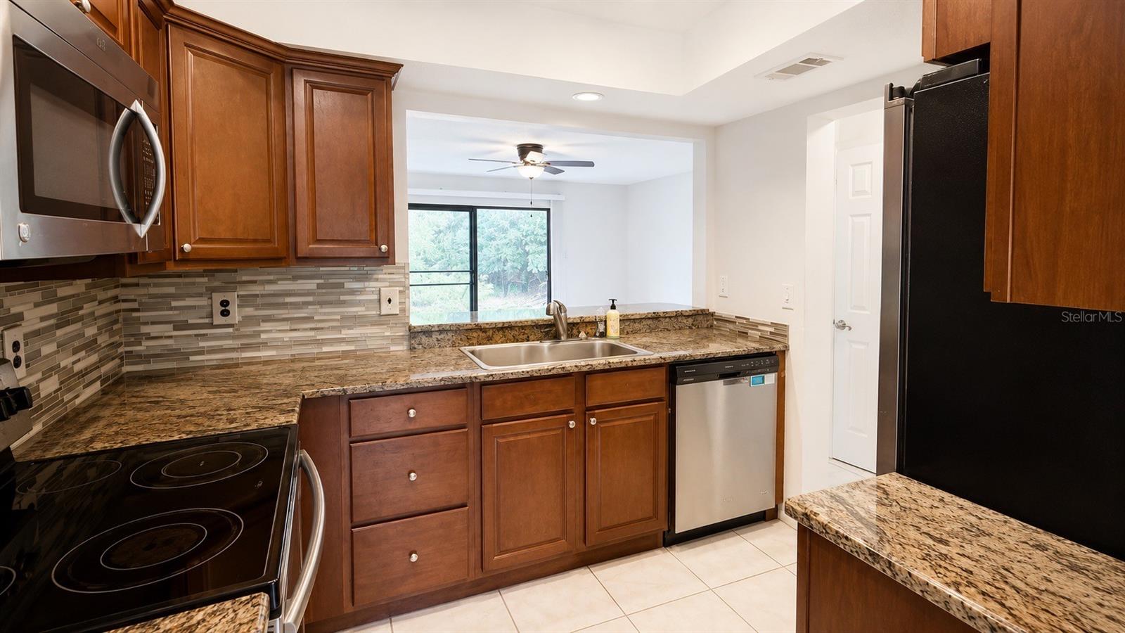 947 Sunridge Way #a3 Property Photo 8