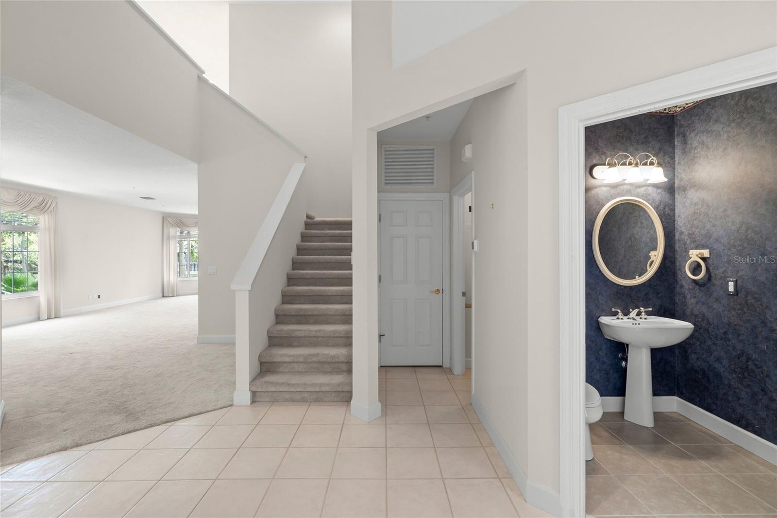3954 Hamilton Club Cir #14 Property Photo 6