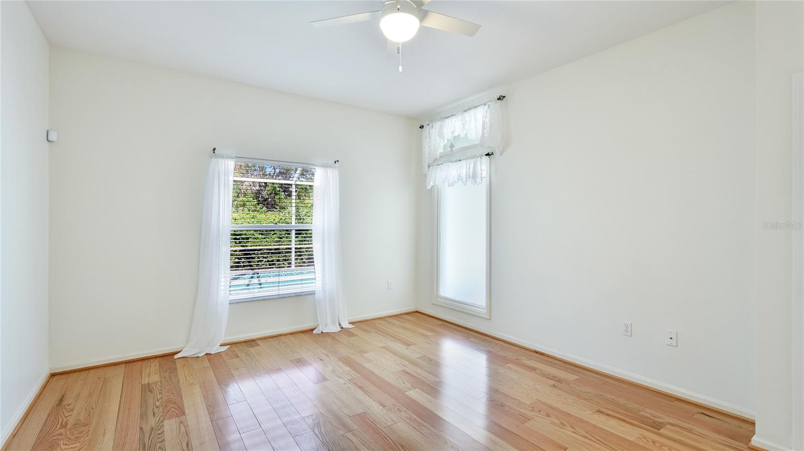 534 Oak Bay Dr Property Photo 19
