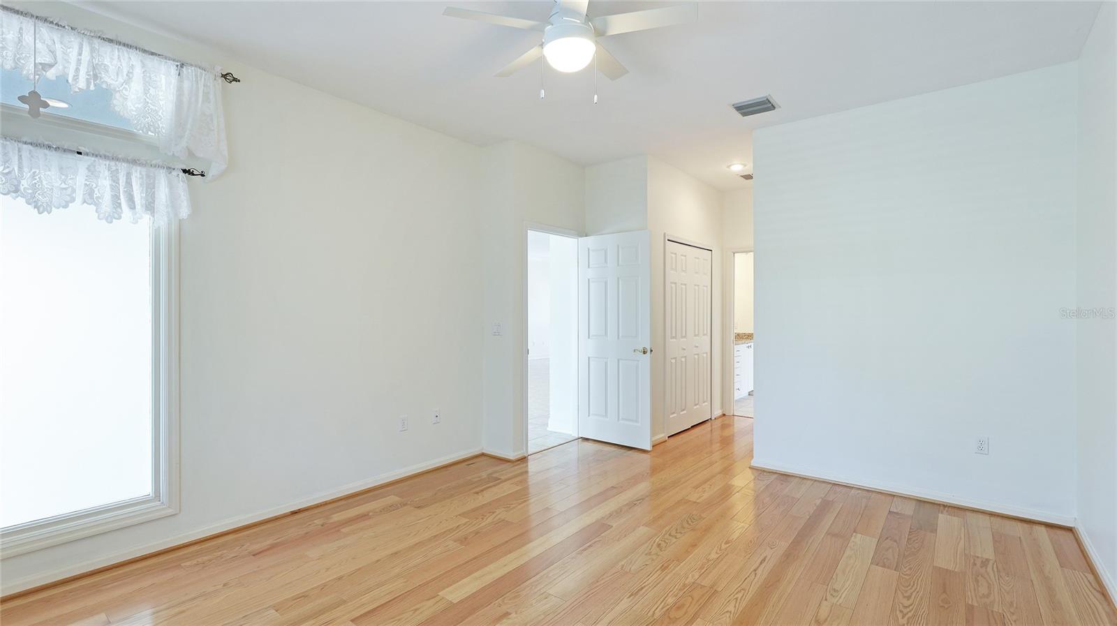 534 Oak Bay Dr Property Photo 20