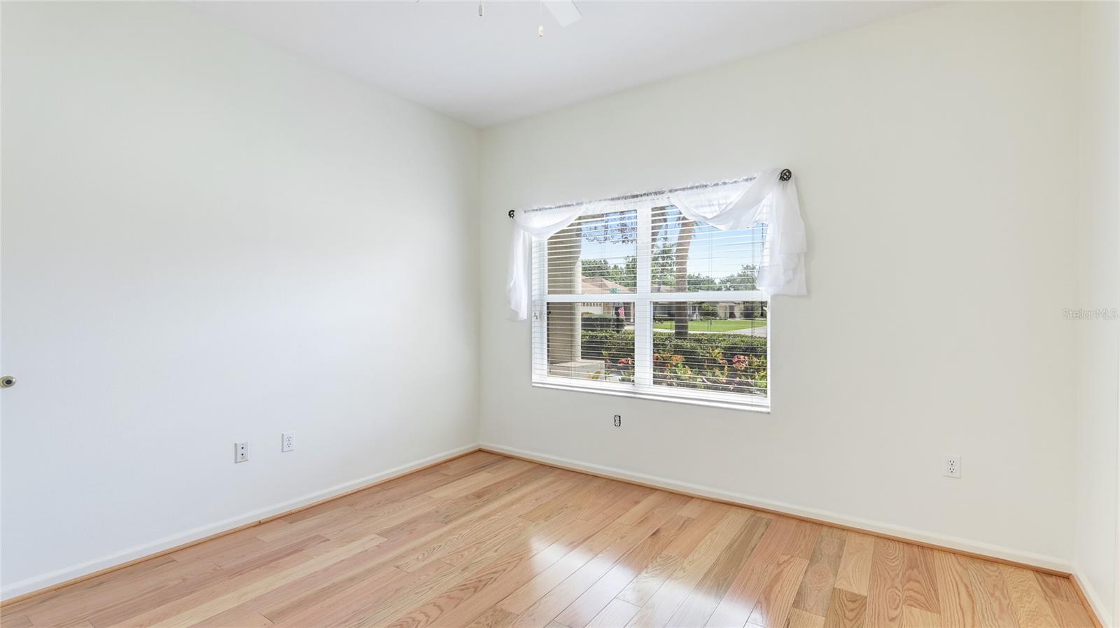 534 Oak Bay Dr Property Photo 24