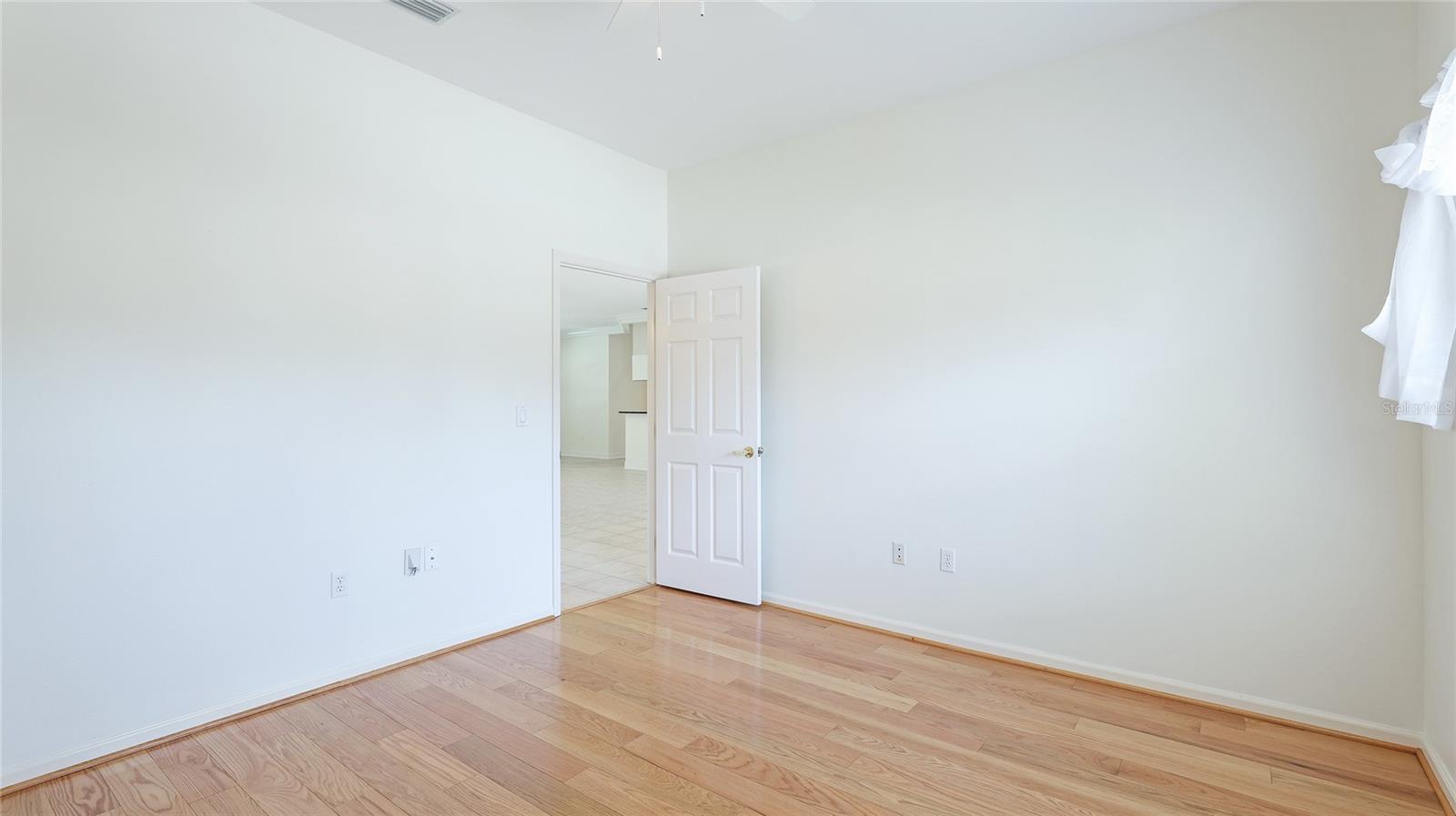 534 Oak Bay Dr Property Photo 25