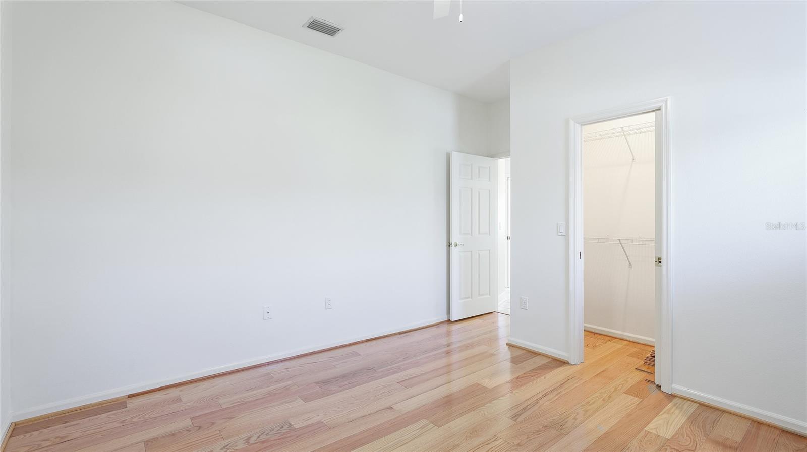 534 Oak Bay Dr Property Photo 28