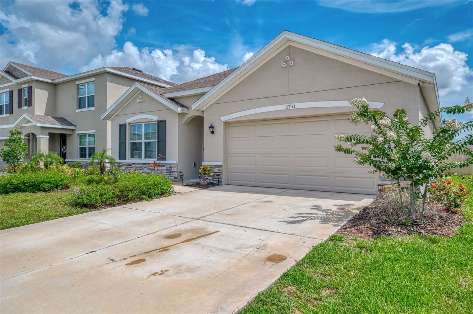 17733 Canopy Pl Property Photo 2