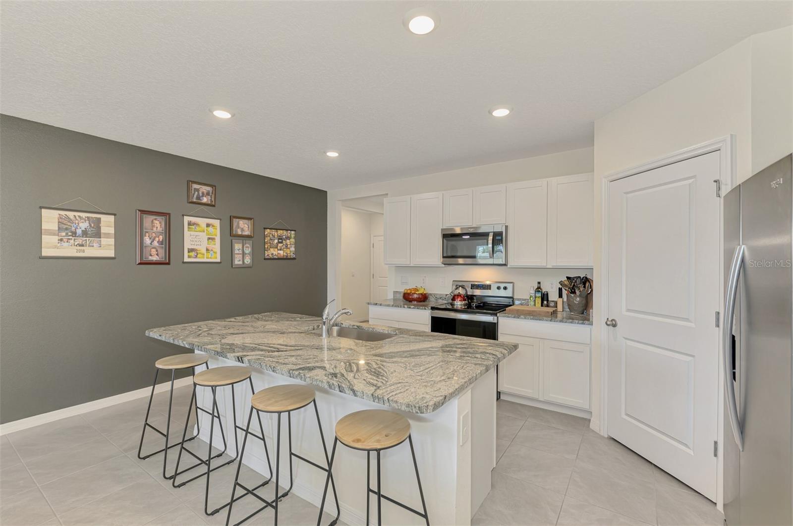 17733 Canopy Pl Property Photo 13
