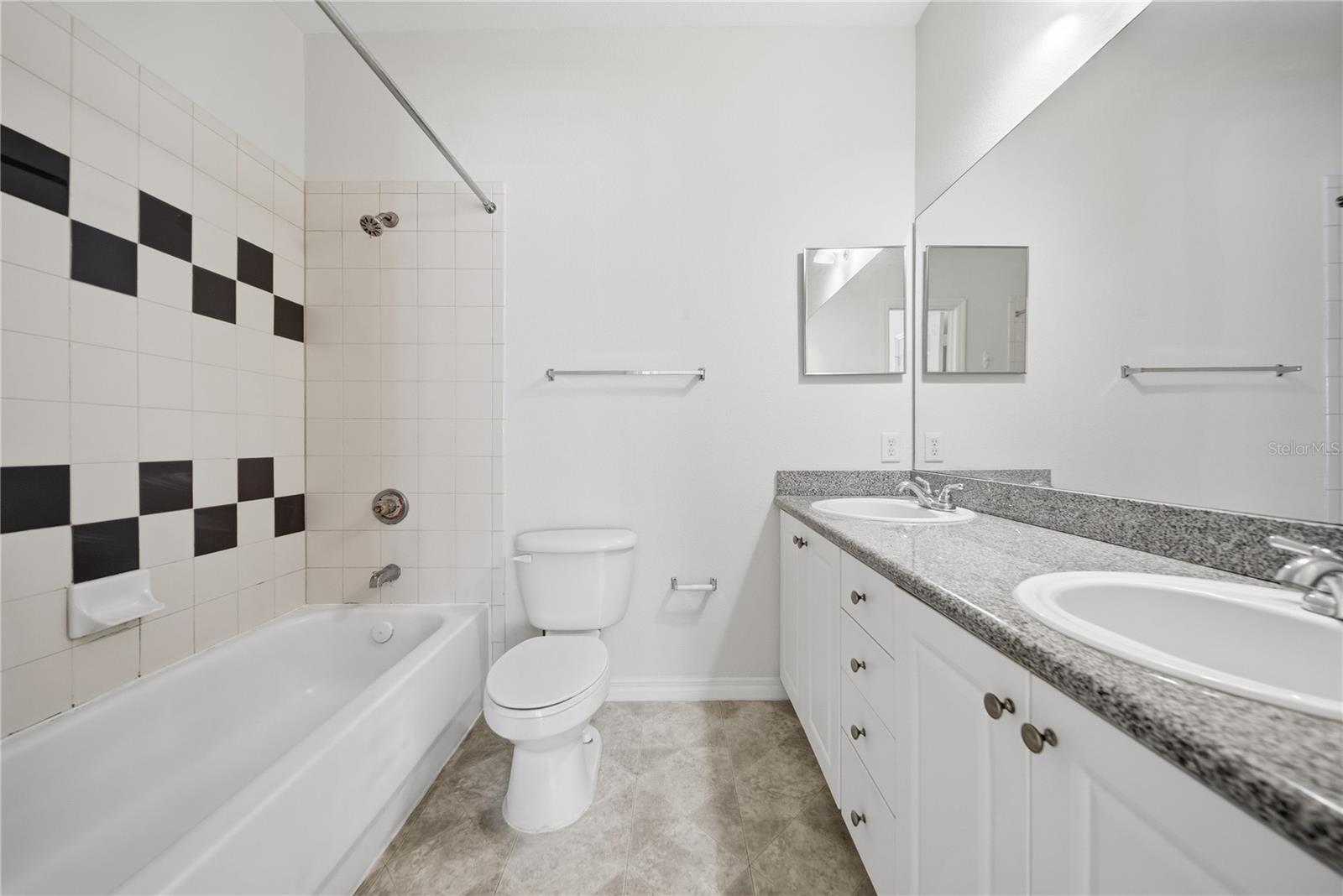 7780 Plantation Cir Property Photo 32