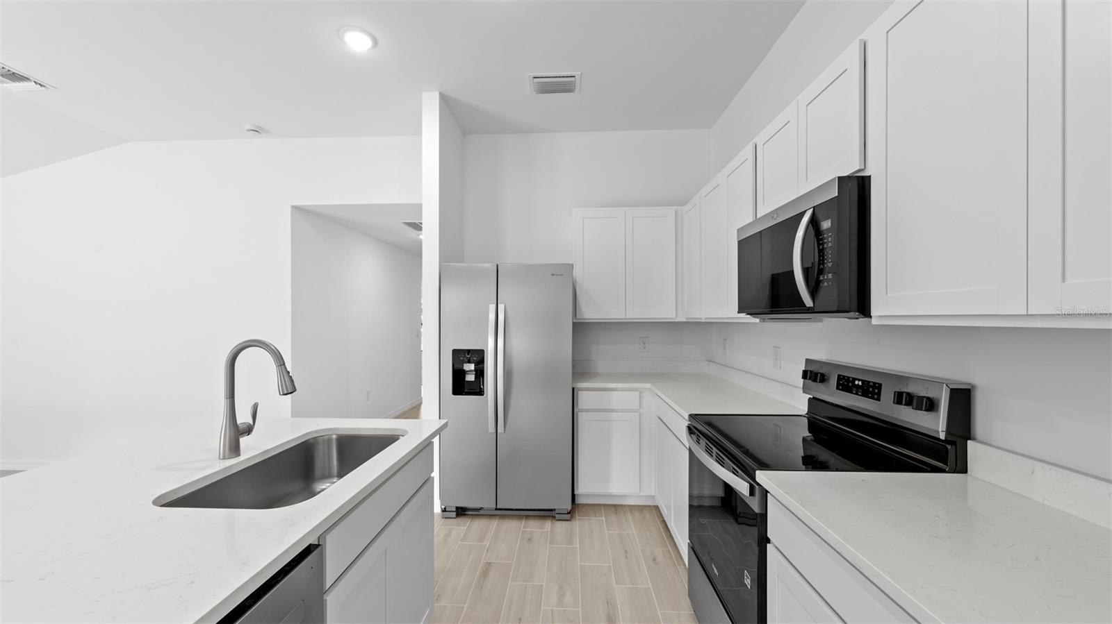 503 Sherwin St Property Photo 10