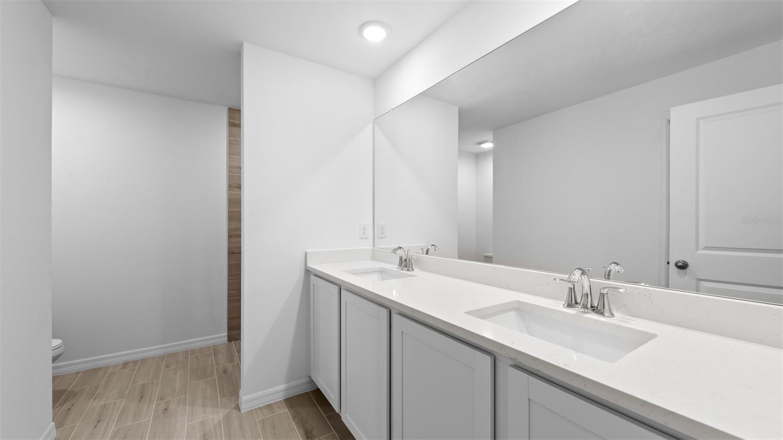 503 Sherwin St Property Photo 16