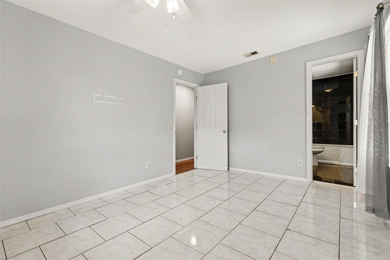 316 Sw 19th Ter Property Photo 12