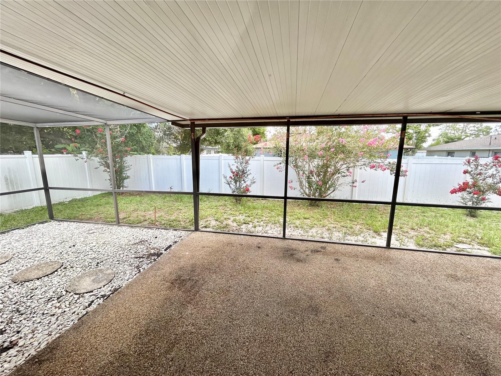 4633 Brooksdale Dr Property Photo 35